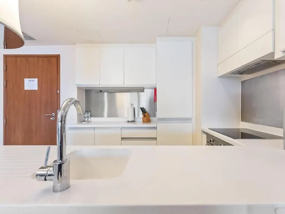 Snug Studio In Dubai Mall Steps From Burj Khalifa