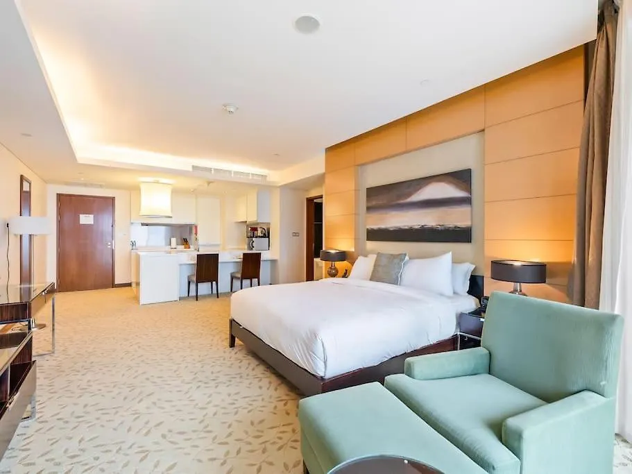 Snug Studio In Dubai Mall Steps From Burj Khalifa